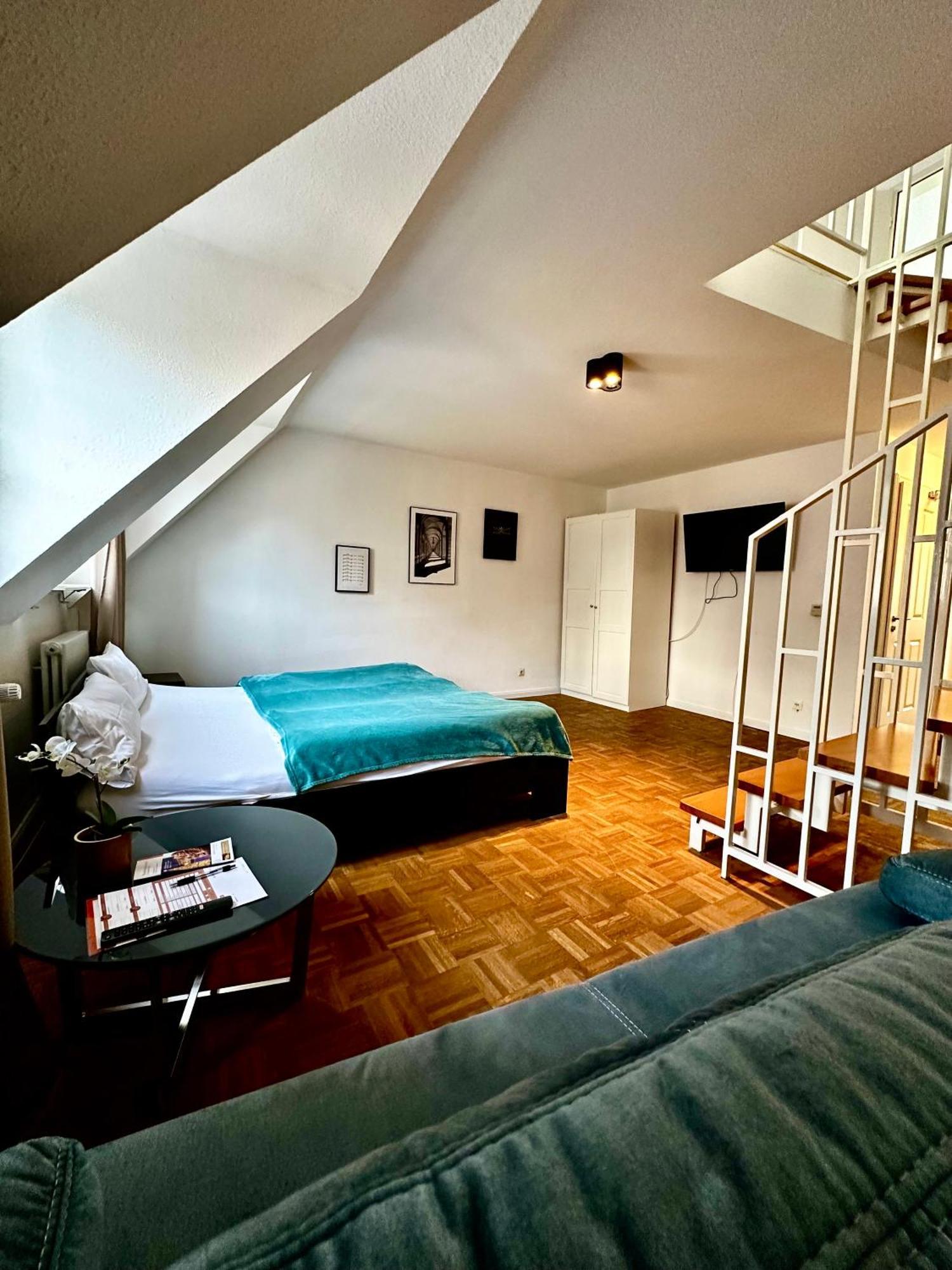 Hirsch Appartements Baden-Baden Eksteriør bilde